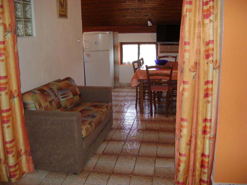 Apartments Radulovic Biograd Na Moru Bilik gambar